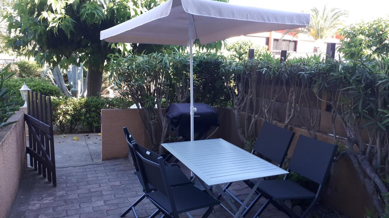 Studio Cabine Avec Jardinet A 30 M De La Plage, Au Calme. Gruissan Eksteriør billede